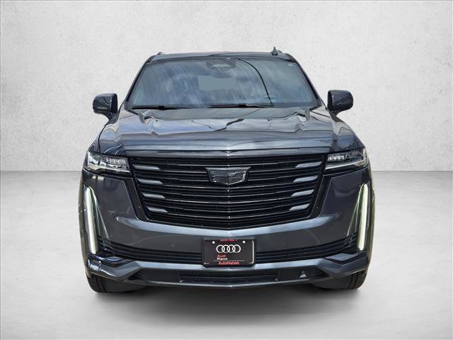 Used 2022 Cadillac Escalade ESV Premium Luxury Platinum RWD image 2