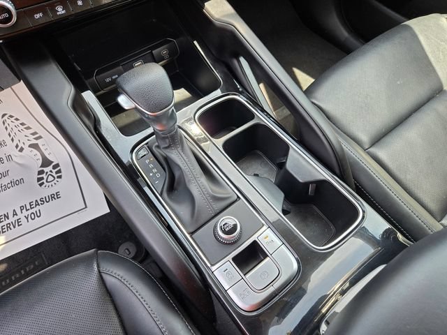 Used 2025 Kia Telluride LX FWD image 24