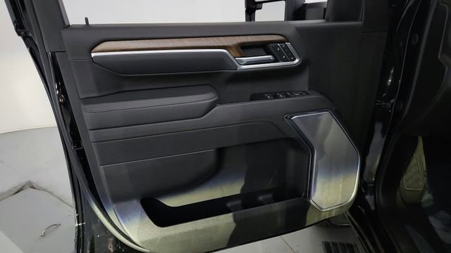 Used 2025 Chevrolet Silverado 2500 High Country w/ Midnight Edition image 12