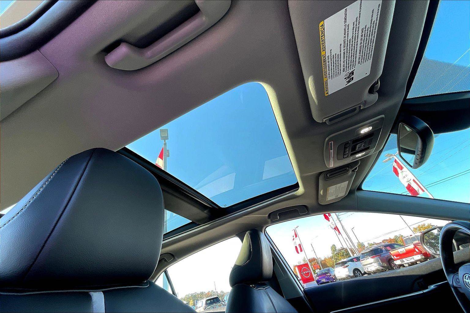 Used 2022 Toyota Camry XSE image 22