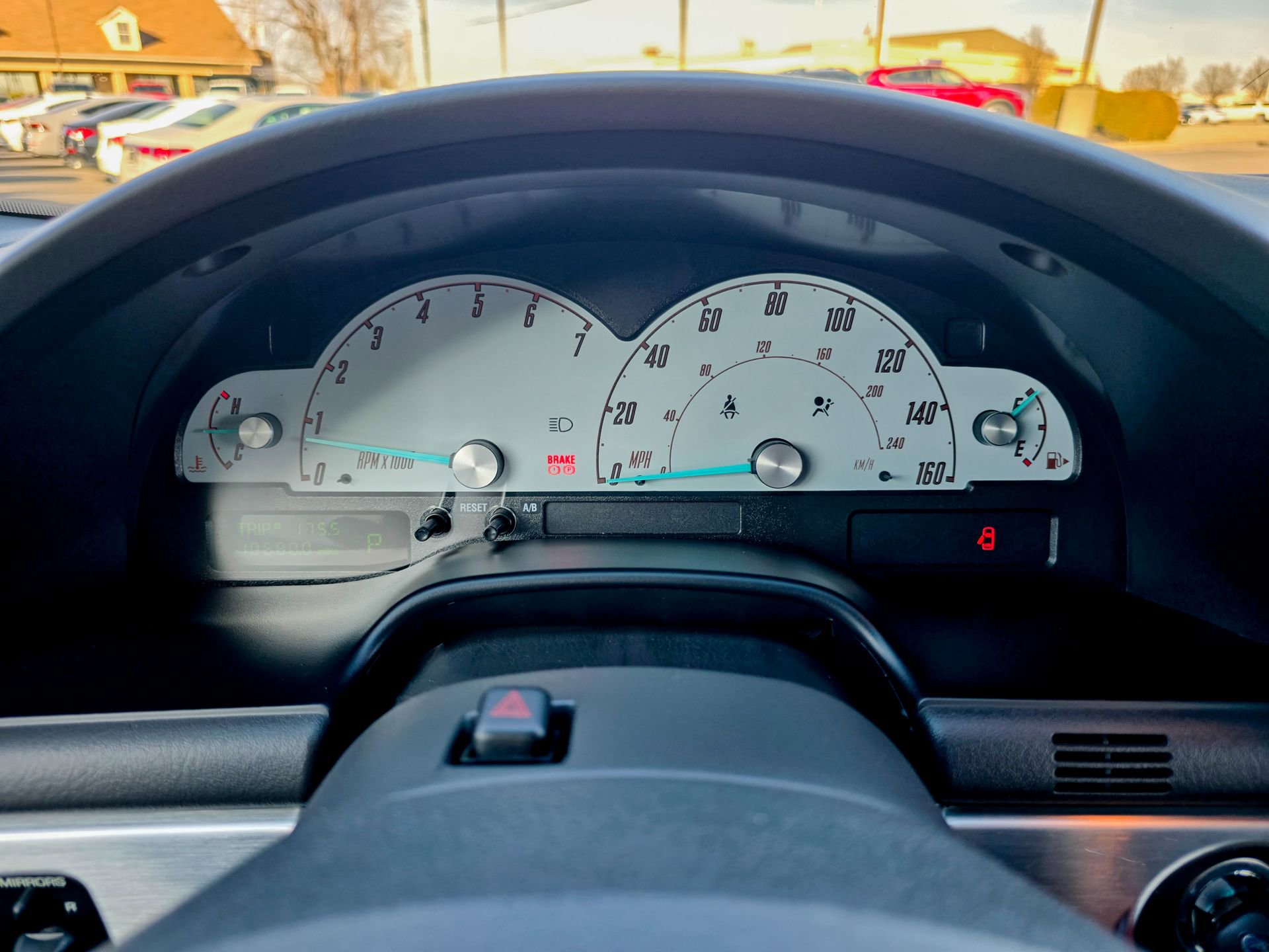 Used 2002 Ford Thunderbird image 37