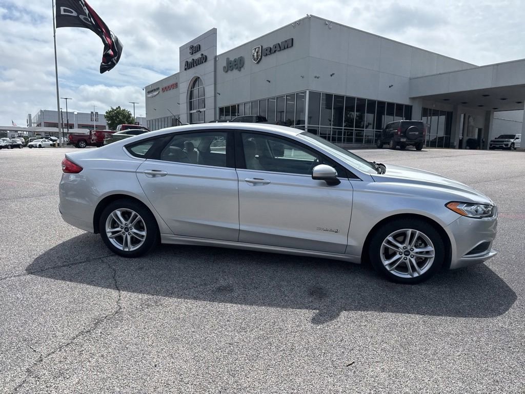 Used 2018 Ford Fusion S FWD image 7