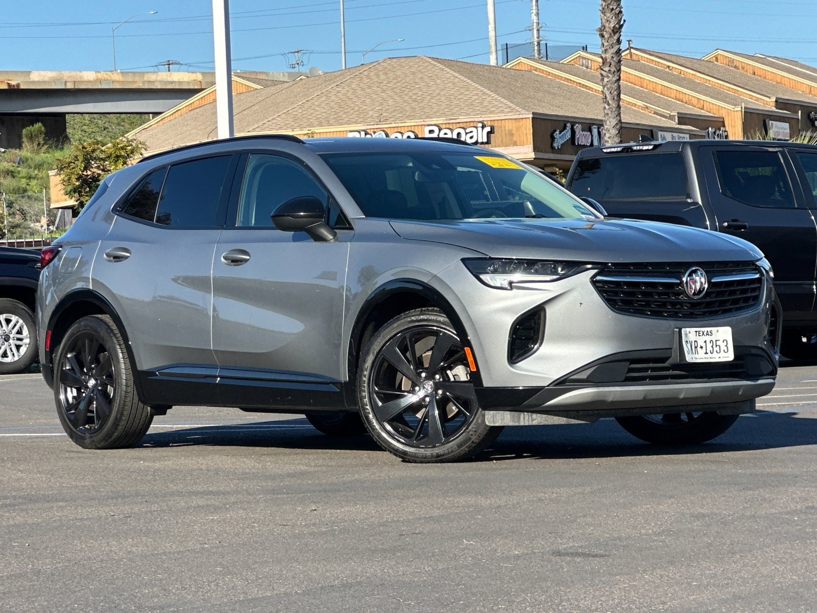 Used 2023 Buick Envision Preferred image 8