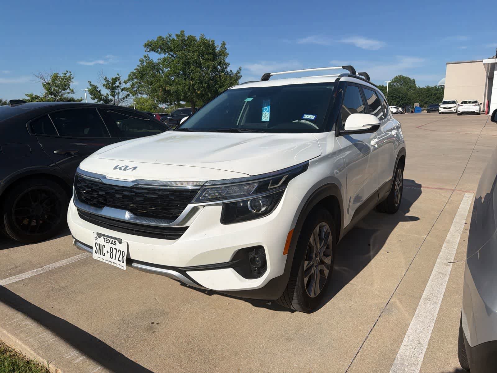 Used 2023 Kia Seltos S FWD image 1