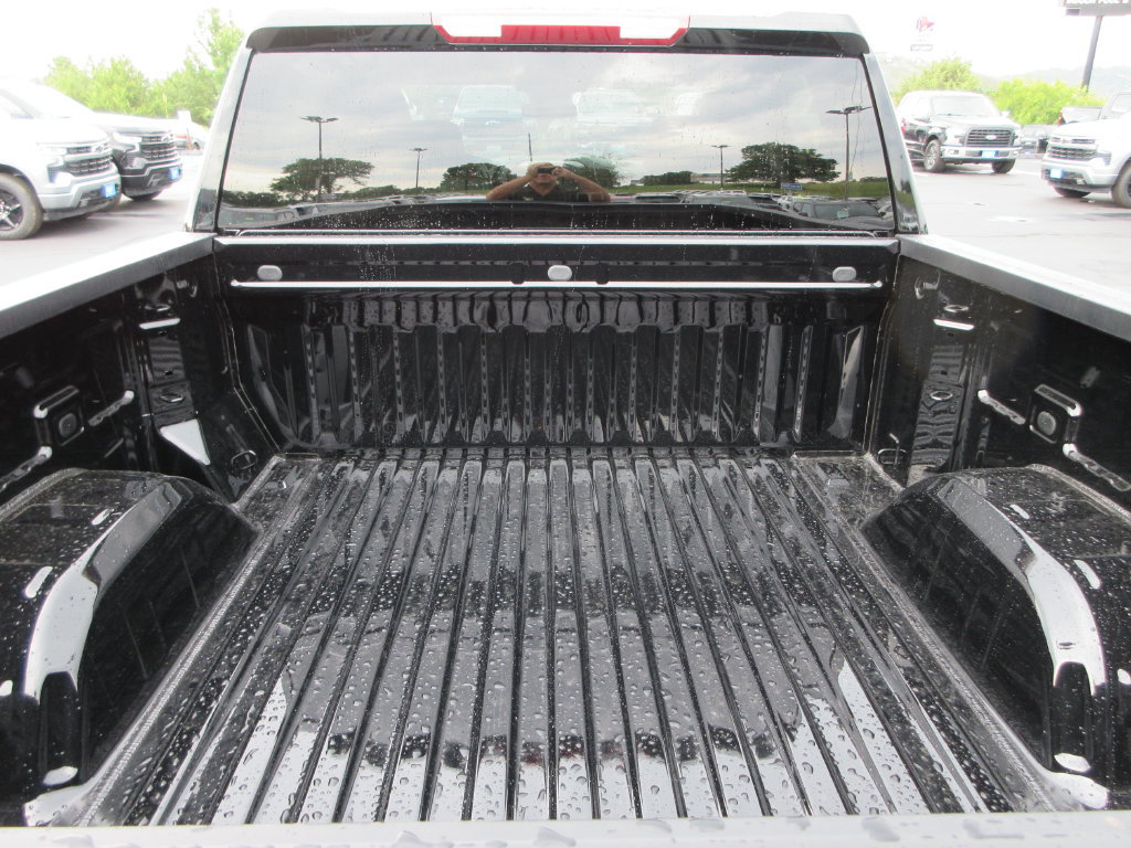 New 2026 Chevrolet Silverado 1500 Custom Trail Boss w/ LPO, Dark Essentials Package AWD/4WD image 14