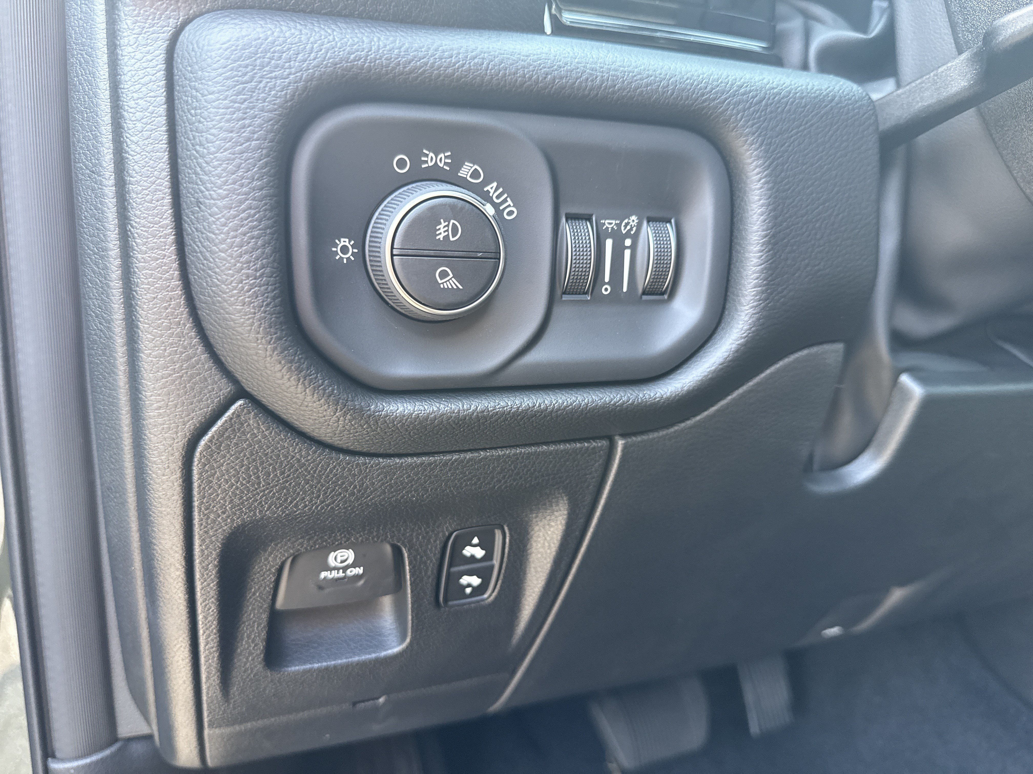 New 2026 RAM 1500 Laramie w/ Night Edition AWD/4WD image 30