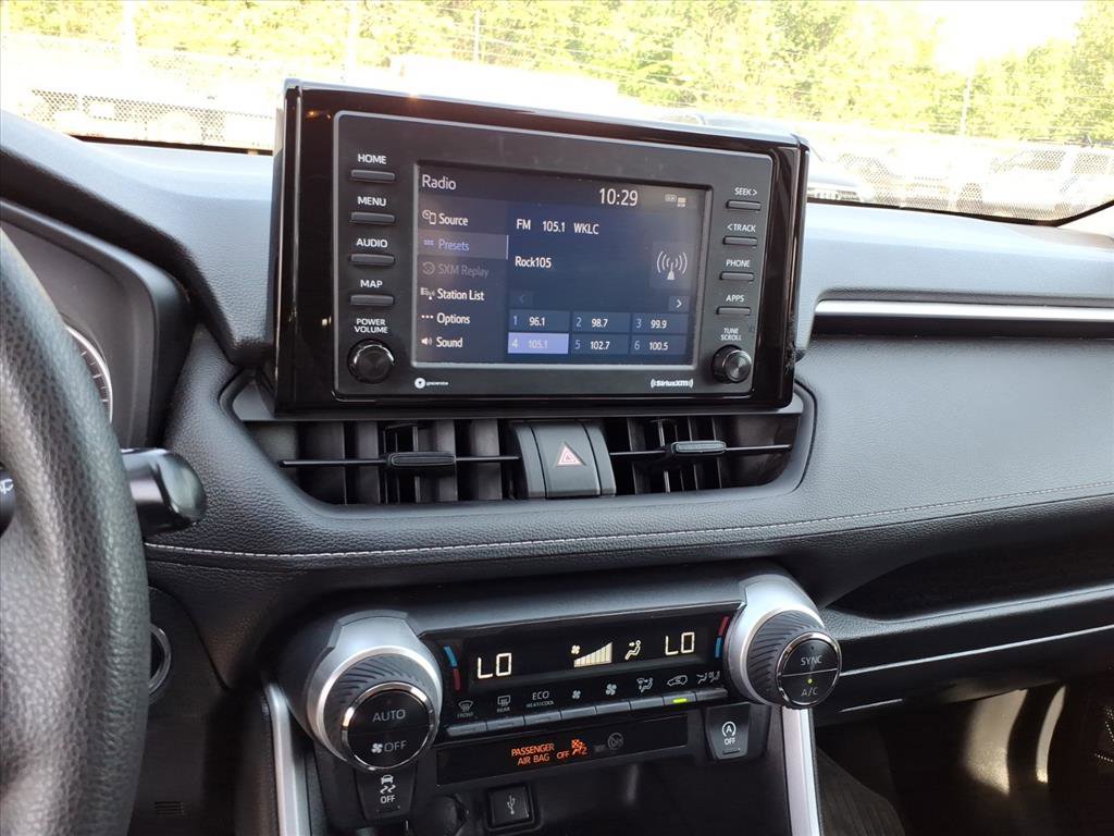 Used 2021 Toyota RAV4 XLE AWD/4WD image 20