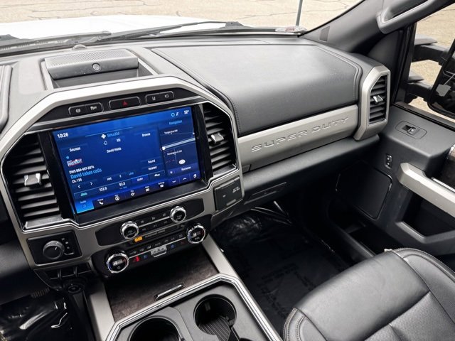 Used 2022 Ford F350 Lariat w/ Chrome Package image 24