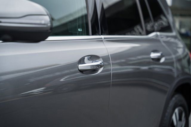 New 2026 Mercedes-Benz GLB 250 4MATIC image 17