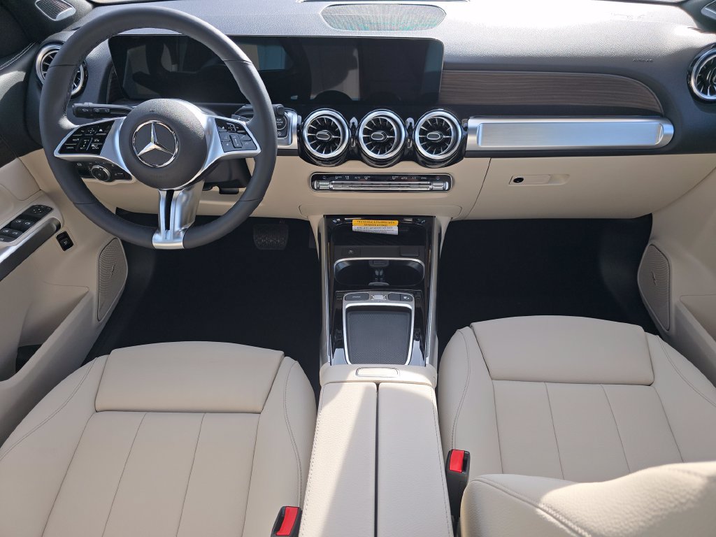 New 2026 Mercedes-Benz GLB 250 4MATIC image 22