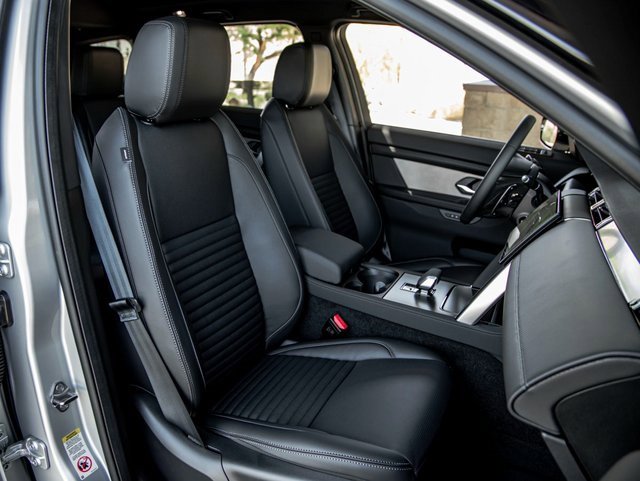 Used 2024 Land Rover Discovery Sport Dynamic SE image 26