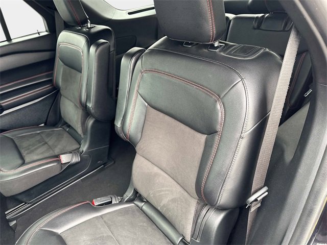 Used 2023 Ford Explorer ST-Line w/ Class IV Trailer Tow Package image 13