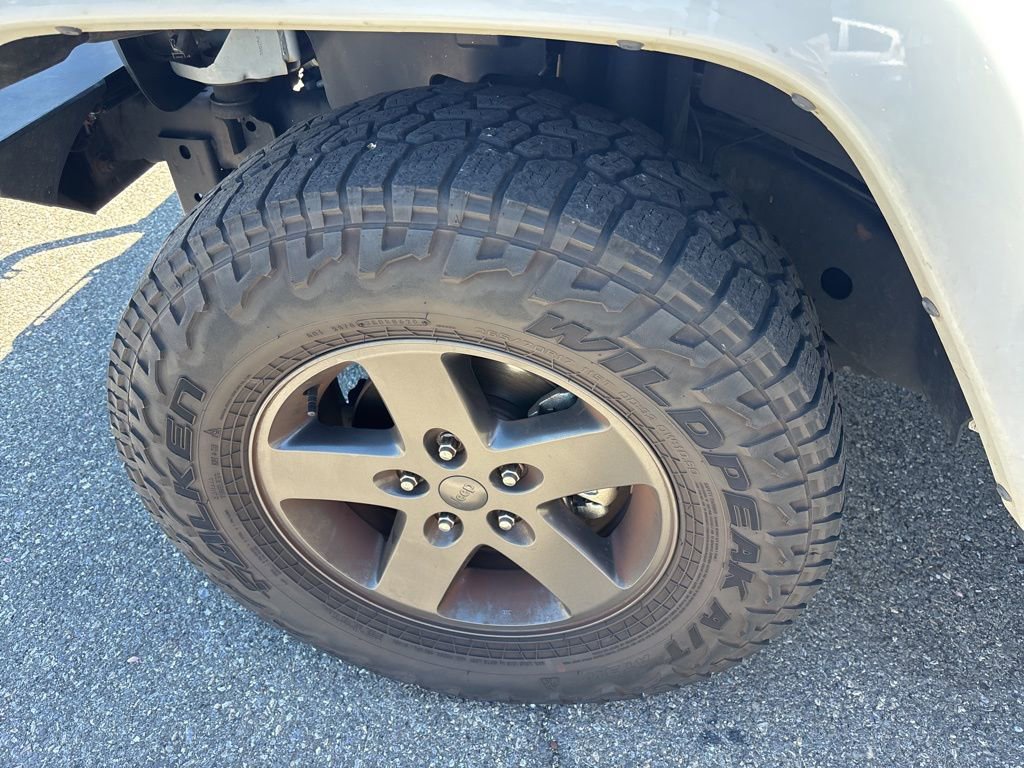 Used 2016 Jeep Wrangler Unlimited Sport image 7