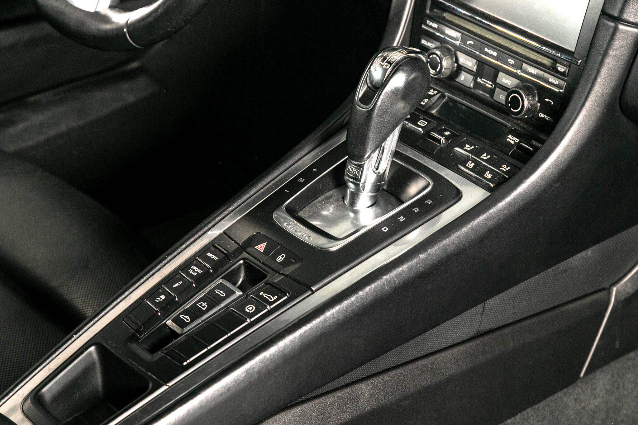 Used 2015 Porsche 911 Turbo image 26