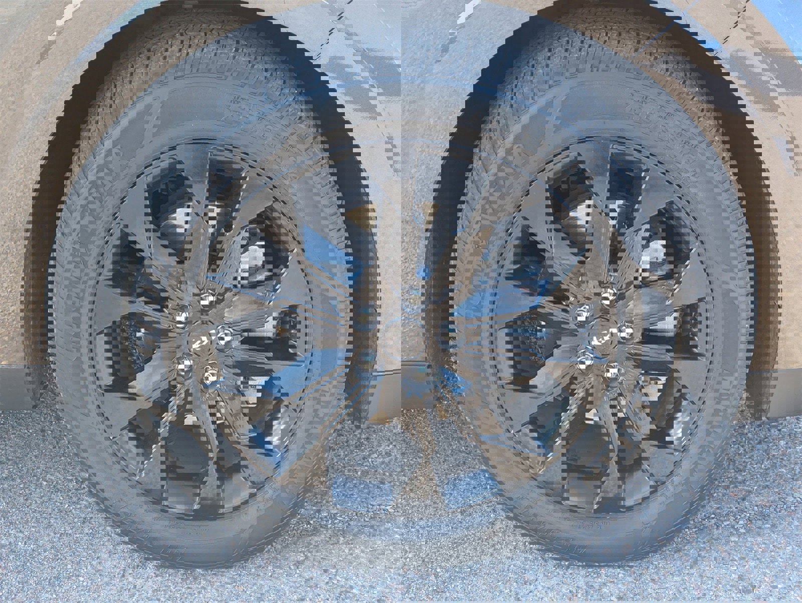 Used 2024 Kia Carnival SX image 9