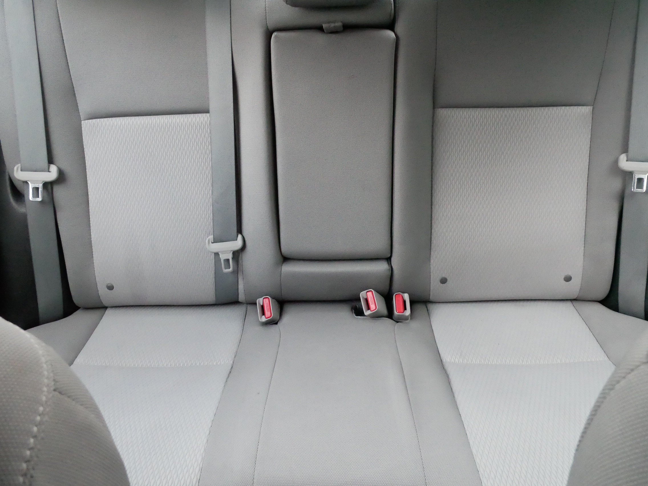 Used 2015 Toyota Corolla LE FWD image 13