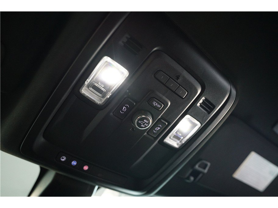 Used 2022 Chevrolet Tahoe Premier AWD/4WD image 26