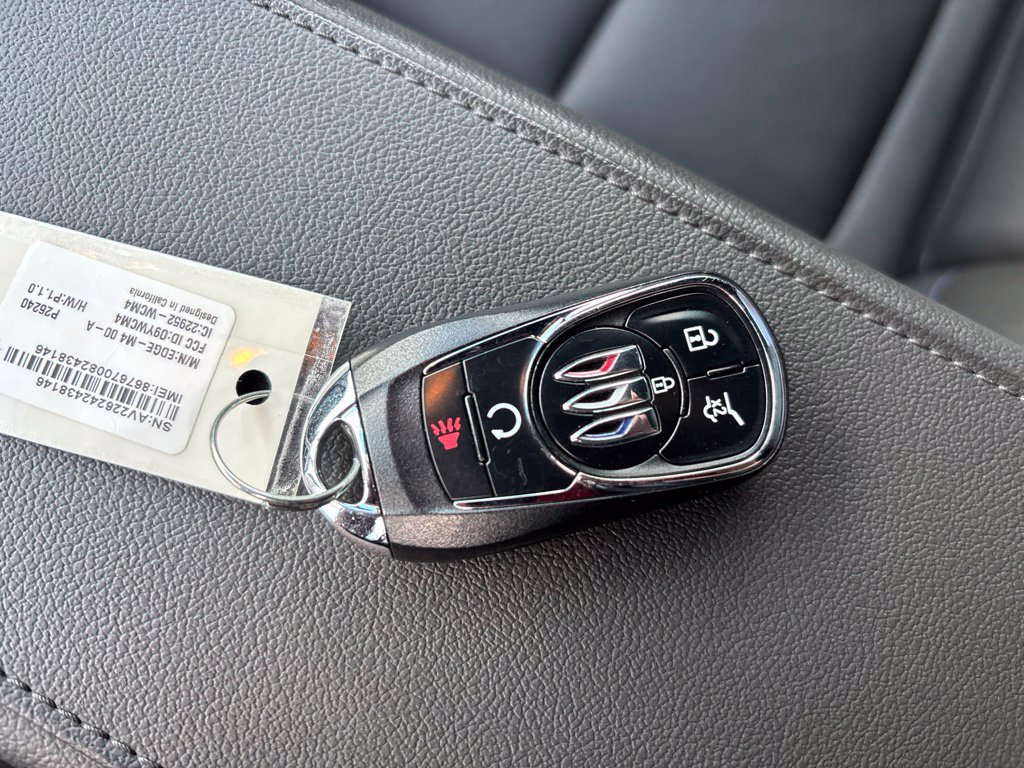 Used 2024 Buick Envista Sport Touring w/ Convenience I Package FWD image 33