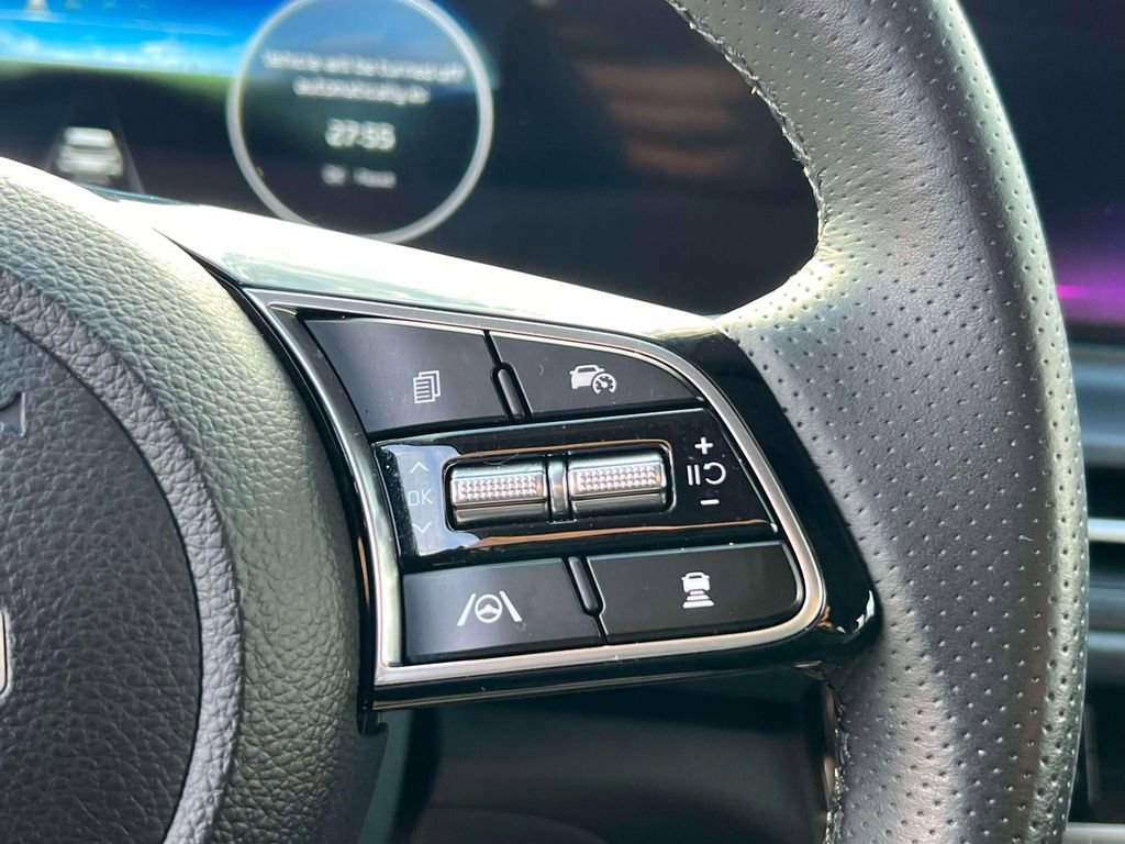 Used 2025 Kia Seltos SX image 23