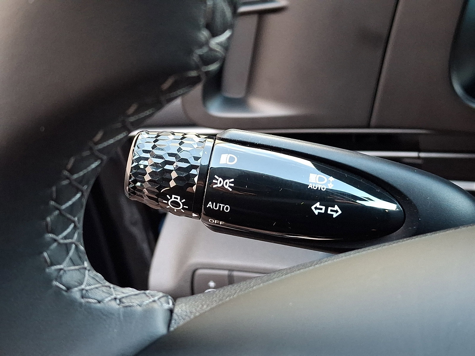 Certified 2025 Hyundai Elantra Sport FWD image 25