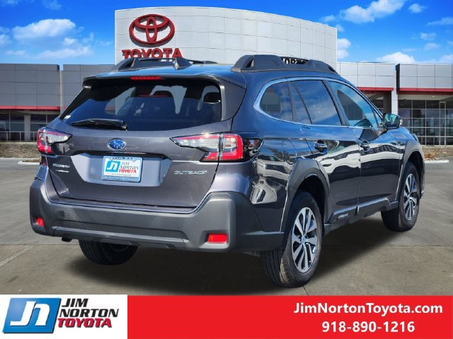 Used 2024 Subaru Outback Premium AWD/4WD image 5