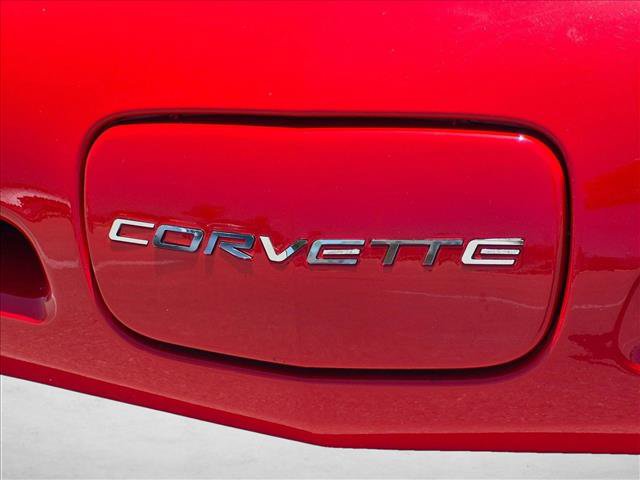 Used 2004 Chevrolet Corvette Coupe w/ Preferred Equipment Group RWD image 21