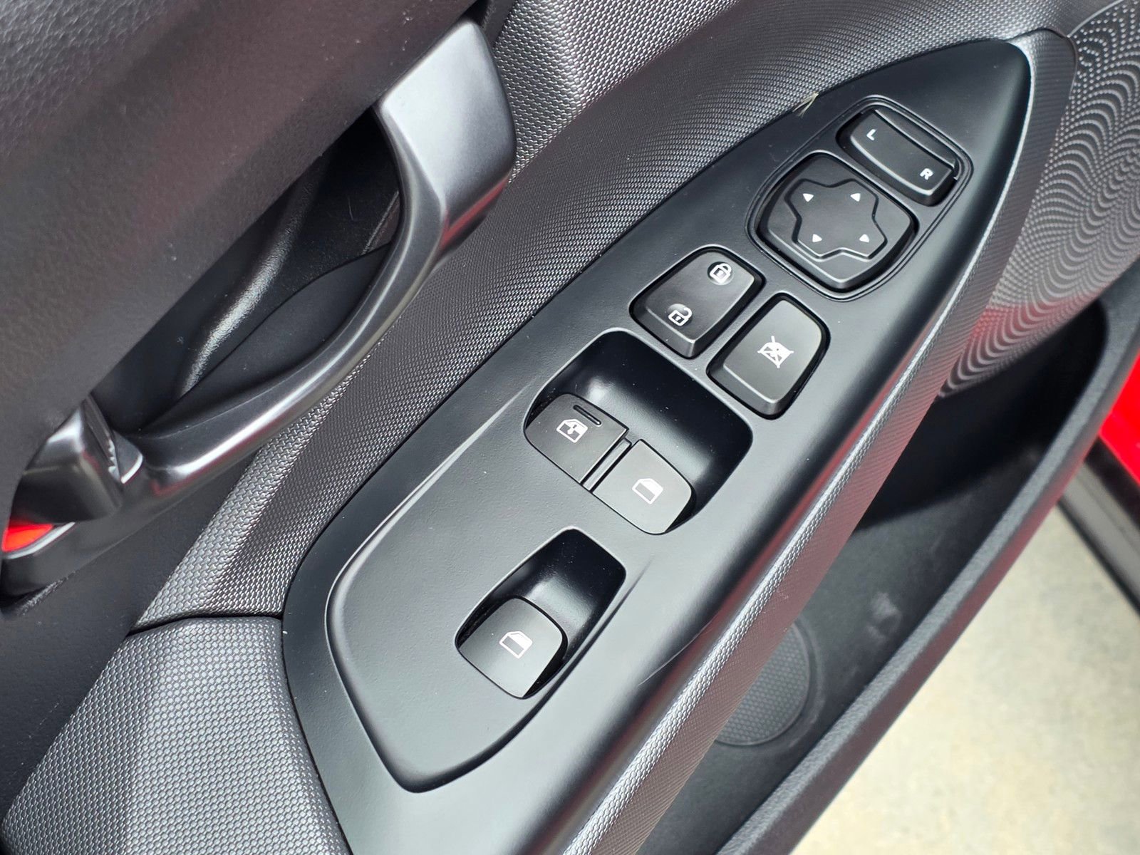 Certified 2022 Hyundai Veloster N image 18