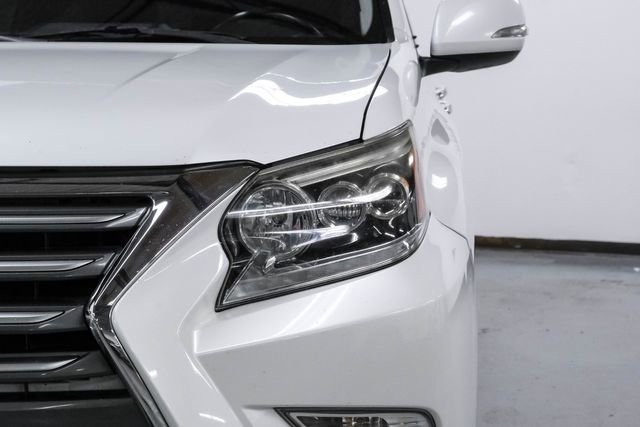 Used 2015 Lexus GX 460 w/ Navigation Package image 43