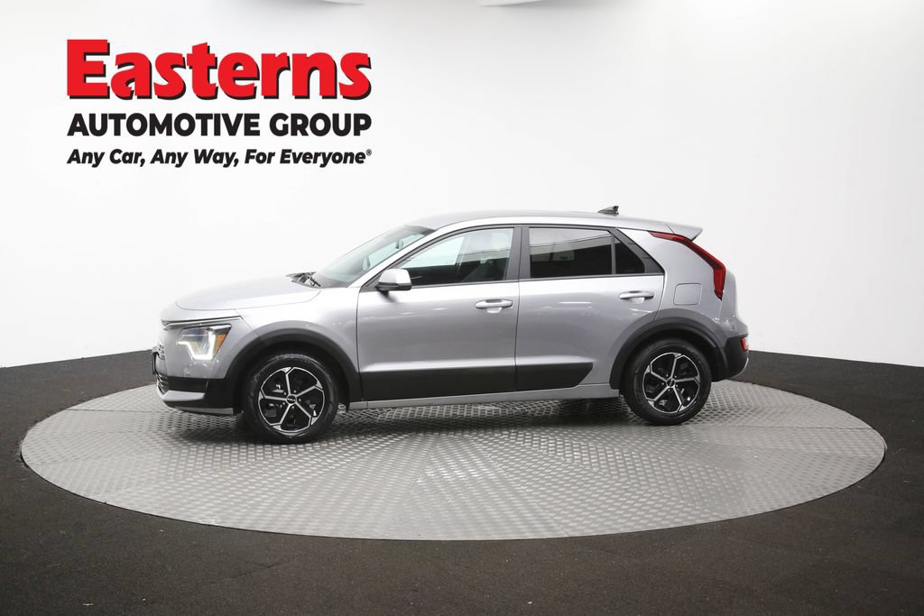 Used 2025 Kia Niro LX FWD image 57