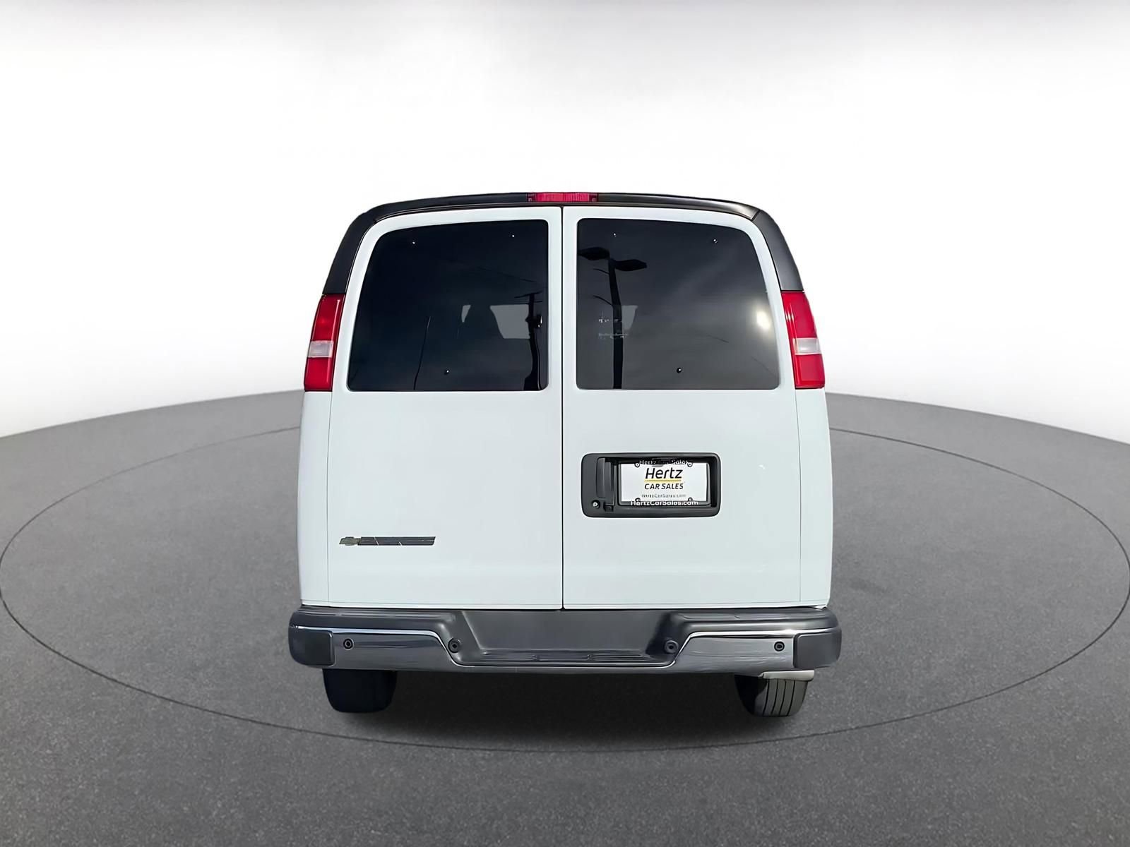 Used 2024 Chevrolet Express 3500 LT w/ LT Preferred Equipment Group image 12