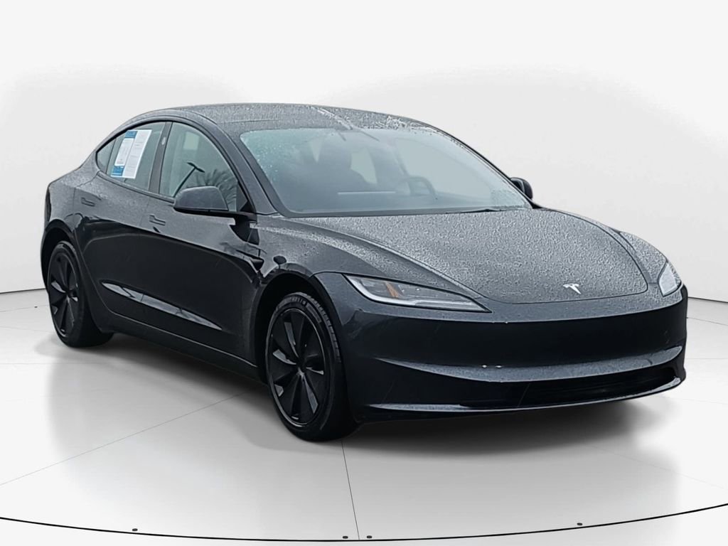 Used 2024 Tesla Model 3 Standard Range image 2
