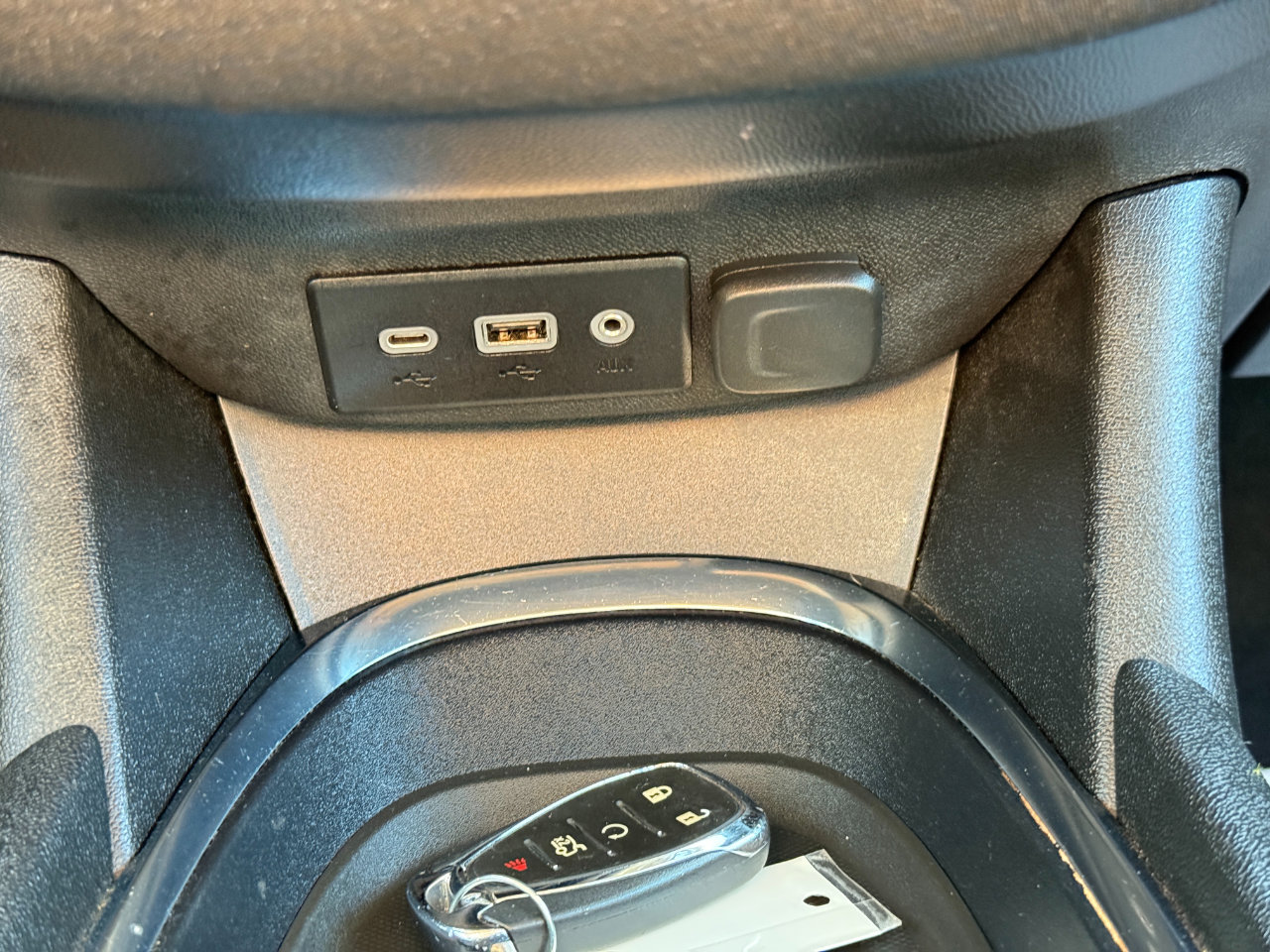 Used 2023 Chevrolet Malibu LT image 24