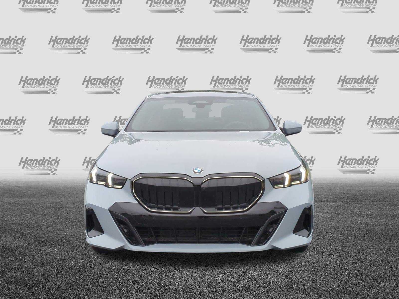 New 2027 BMW 530i xDrive w/ M Sport Package AWD/4WD image 3