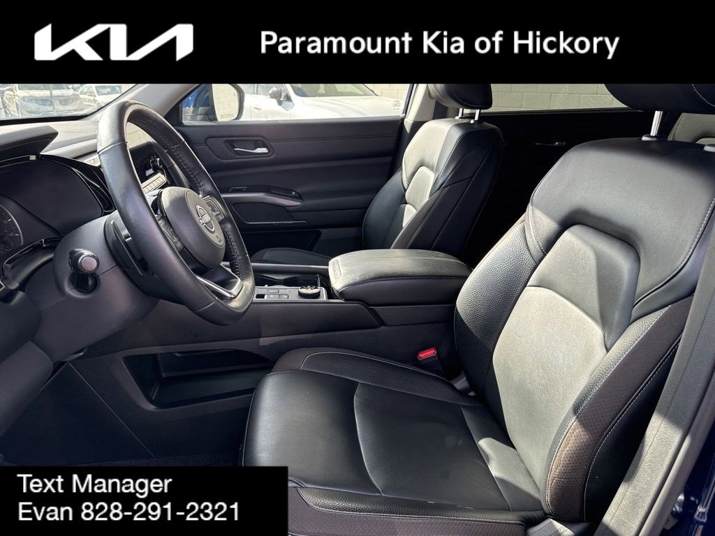 Used 2022 Nissan Pathfinder SL w/ SL Black Package image 19