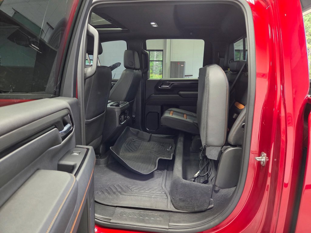 Used 2024 GMC Sierra 2500 AT4 w/ Technology Package AWD/4WD image 21