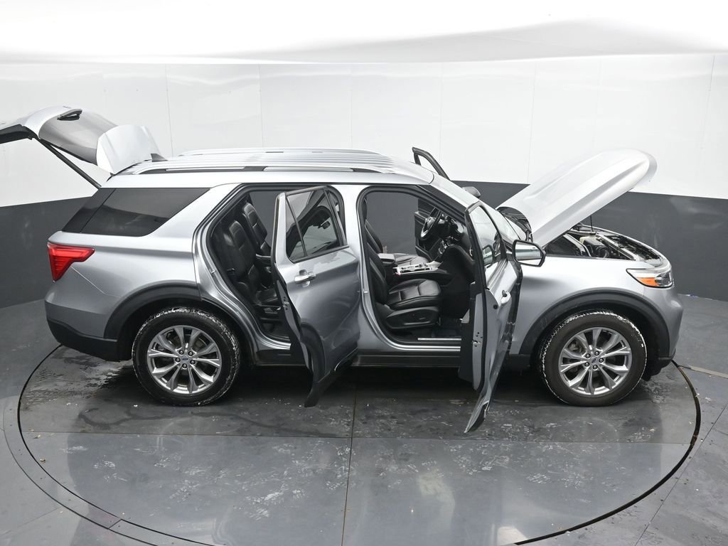Used 2022 Ford Explorer Limited w/ Equipment Group 301A image 57