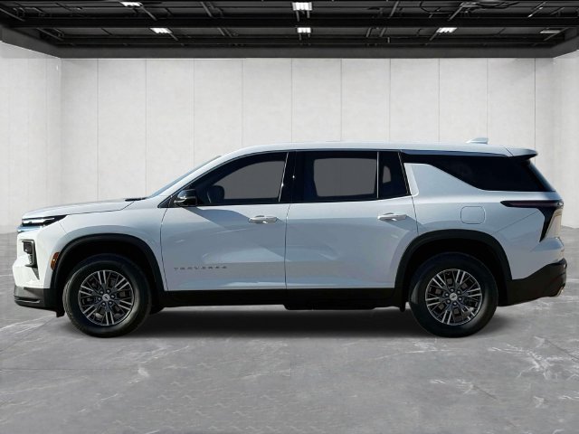 Used 2024 Chevrolet Traverse LS AWD/4WD image 2