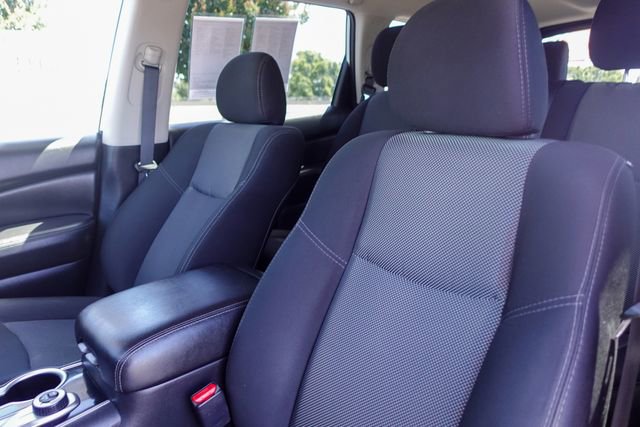 Used 2019 Nissan Pathfinder SV AWD/4WD image 23