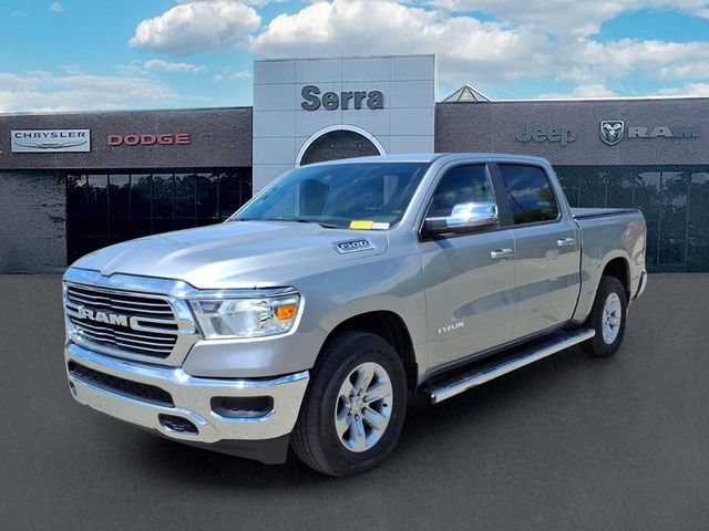 Used 2024 RAM 1500 Laramie AWD/4WD image 3