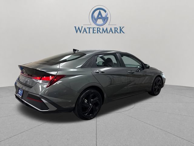 Used 2026 Hyundai Elantra Sport w/ Cargo Package FWD image 7