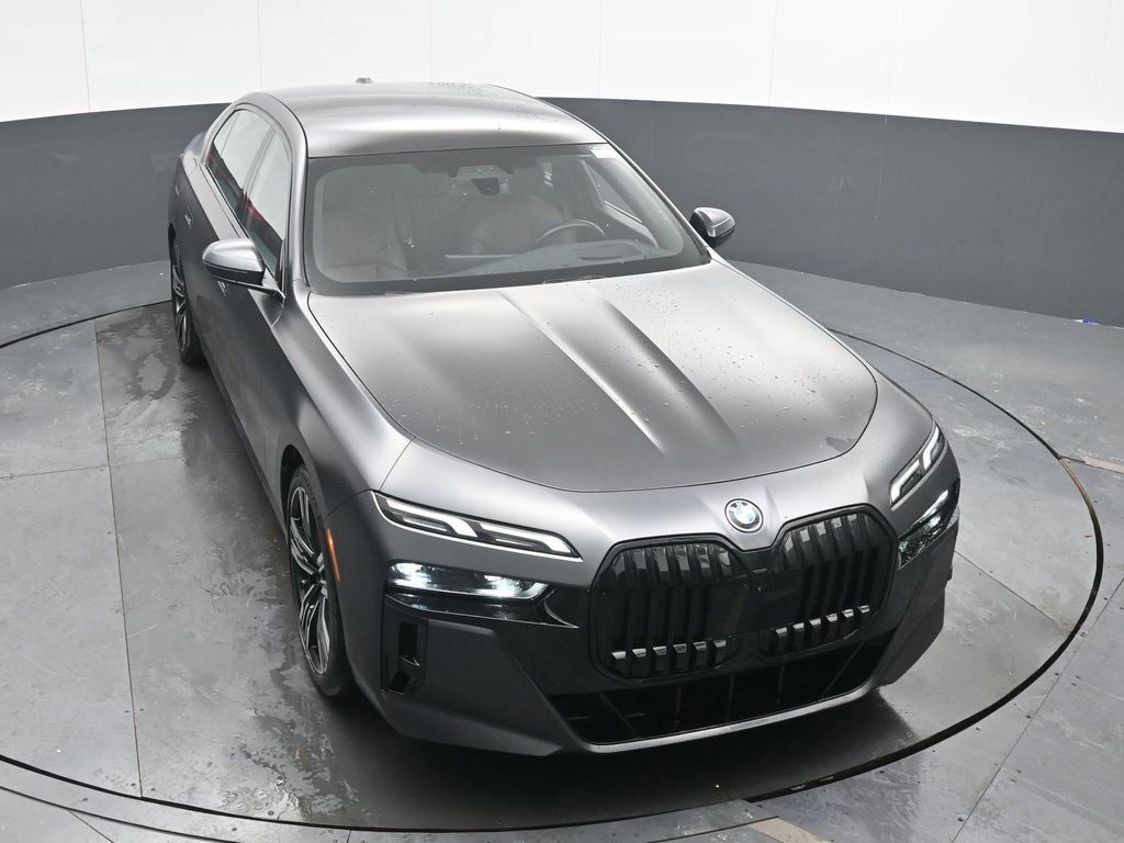 Used 2023 BMW i7 xDrive60 image 42