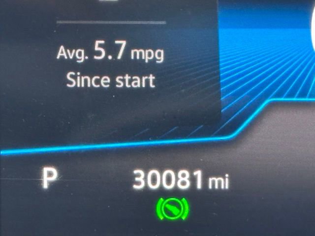 Used 2022 Volkswagen Tiguan SE R-Line image 14