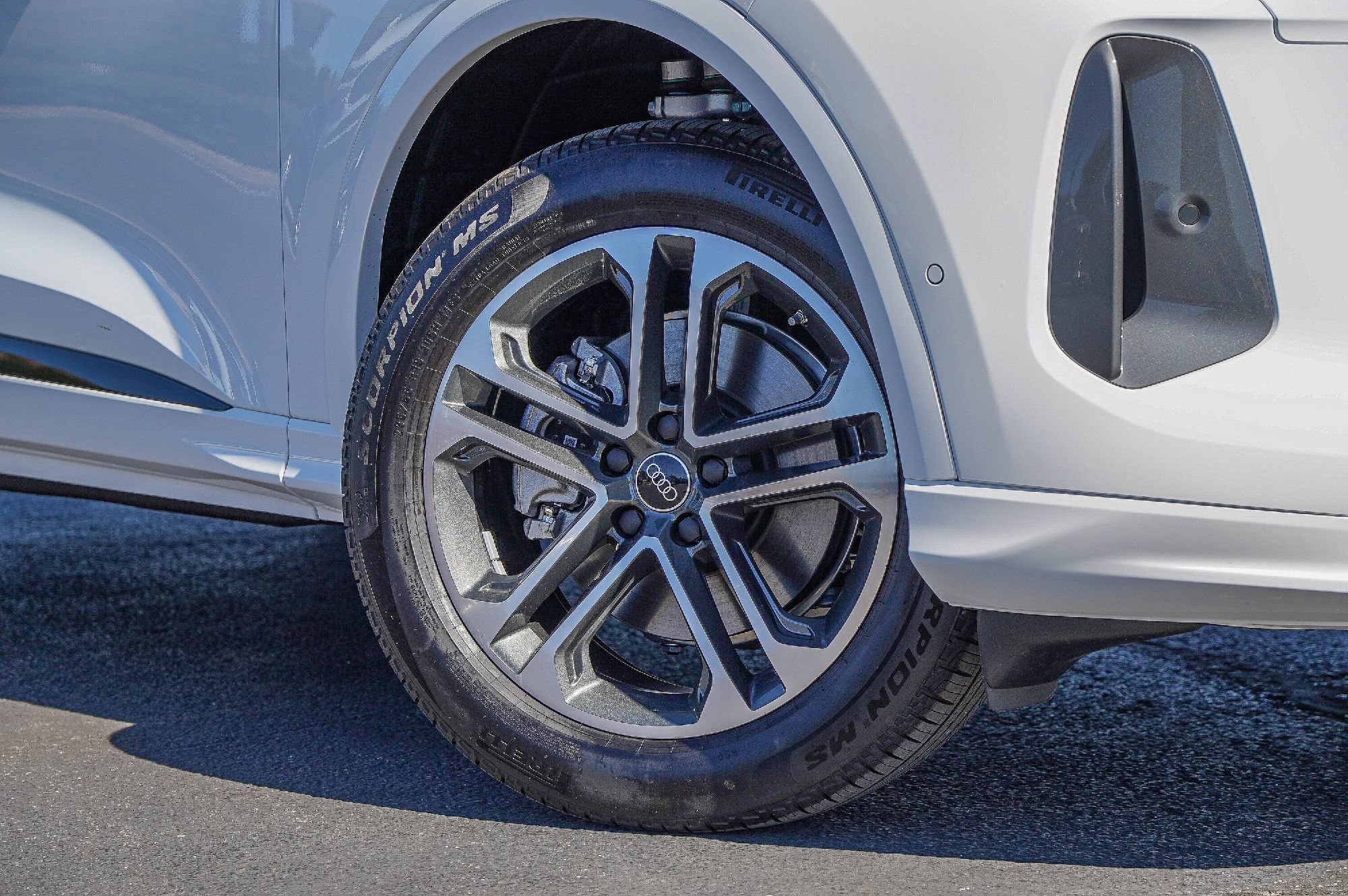 New 2025 Audi Q5 Premium image 2