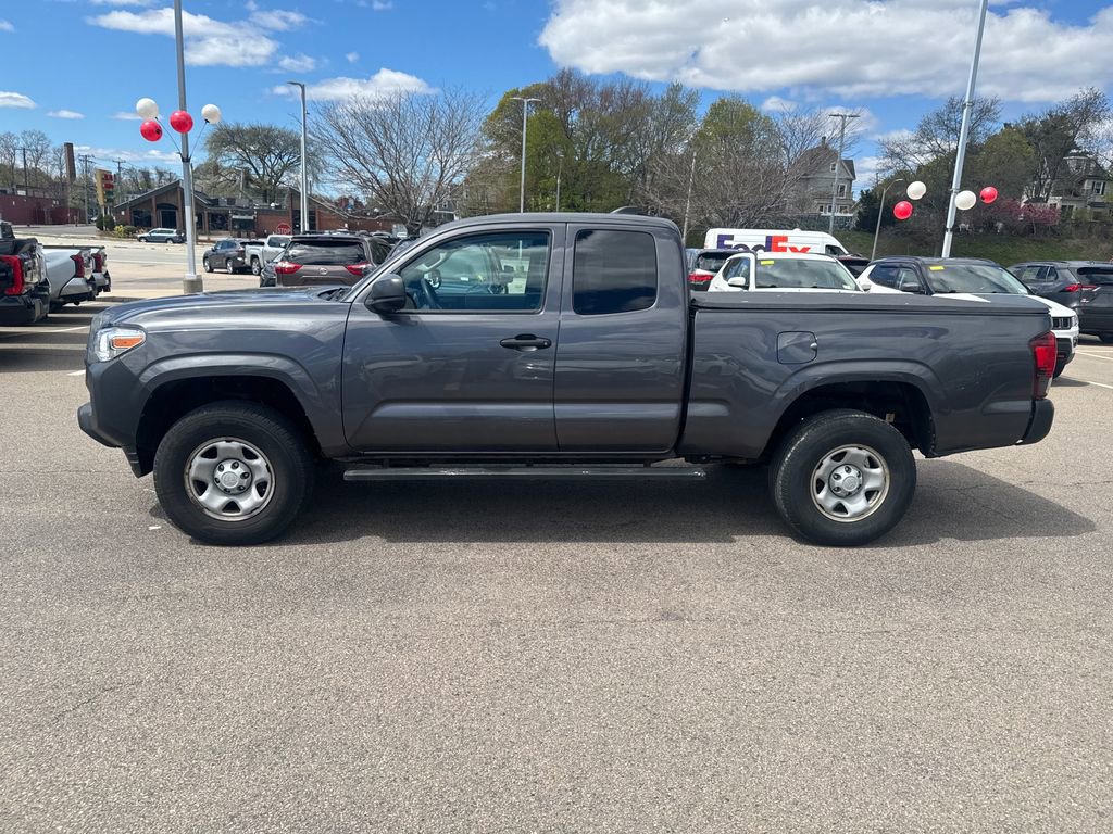 Used 2020 Toyota Tacoma SR AWD/4WD image 10