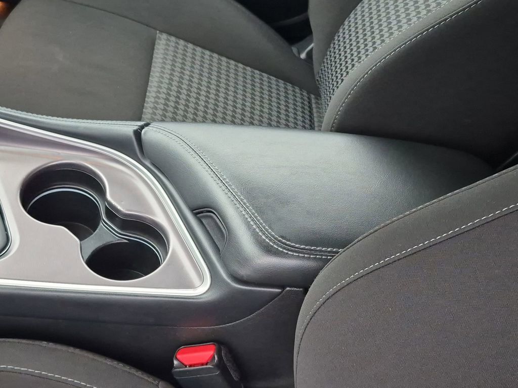 Used 2021 Dodge Challenger R/T w/ Blacktop Package image 20