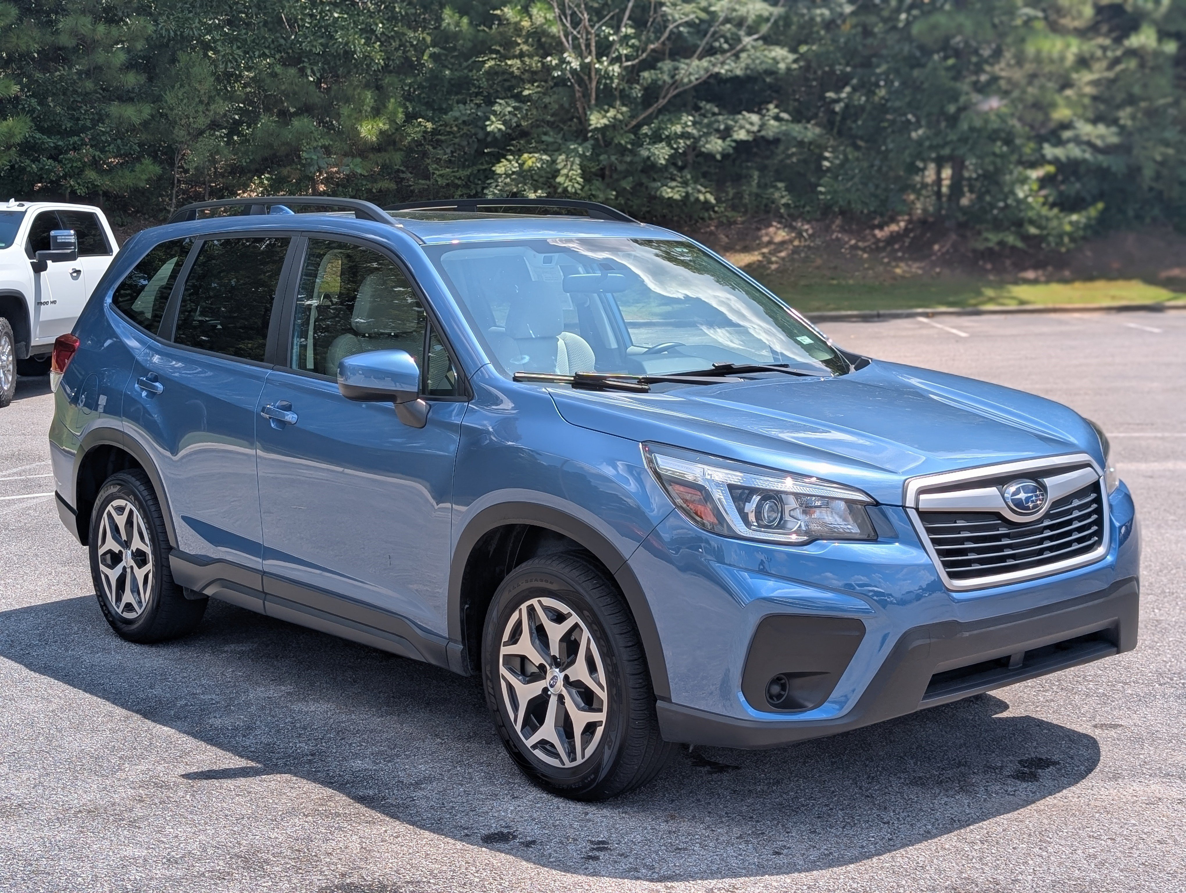 Used 2020 Subaru Forester Premium AWD/4WD image 11
