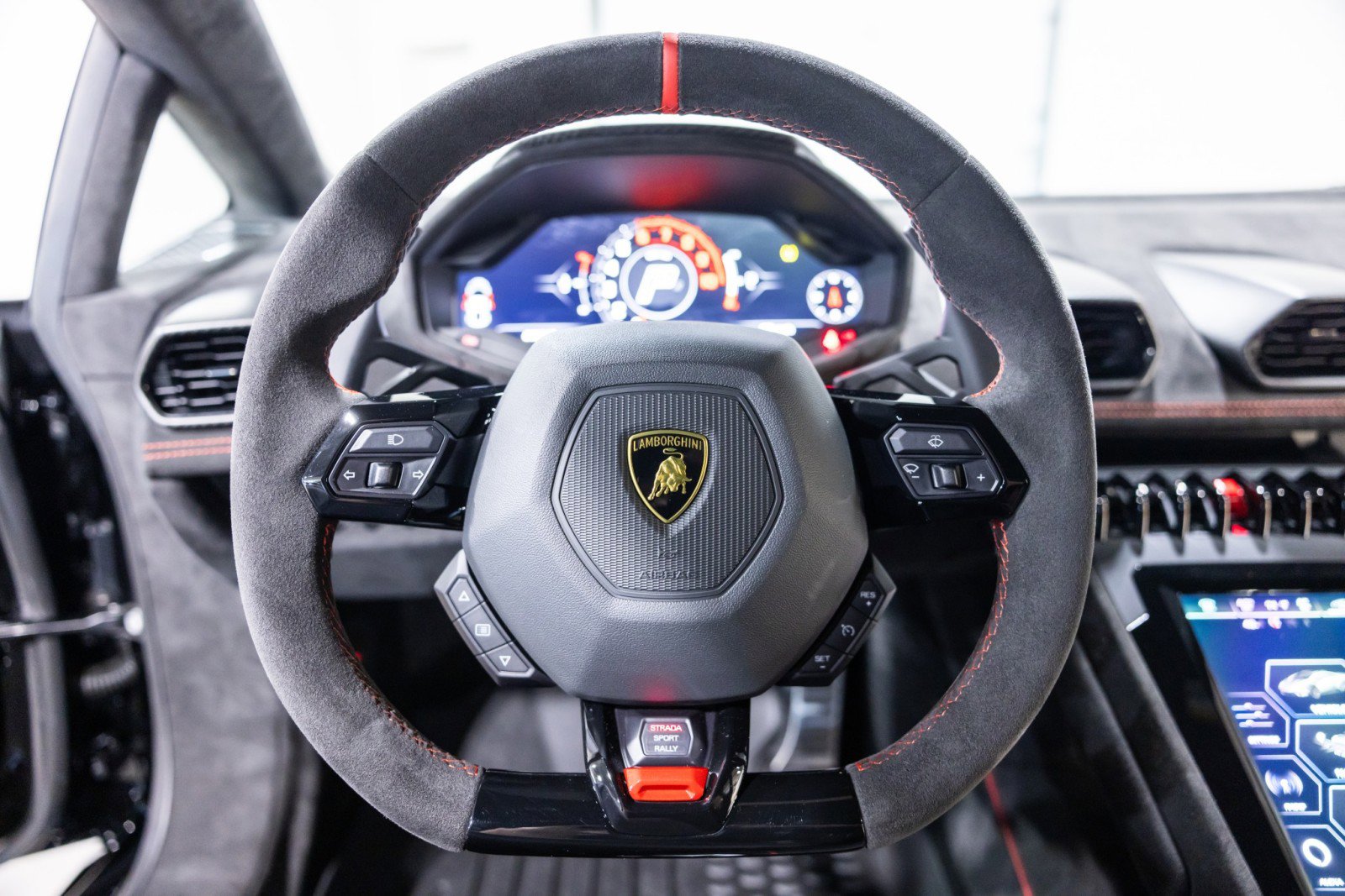Used 2024 Lamborghini Huracan Sterrato AWD/4WD image 39