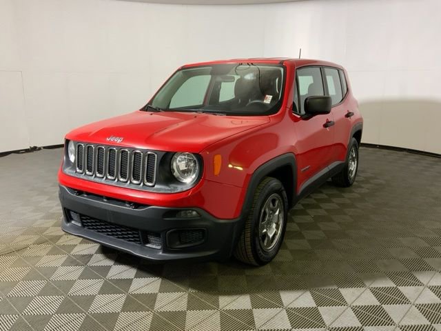 Used 2017 Jeep Renegade Sport w/ Power & Air Group FWD image 4