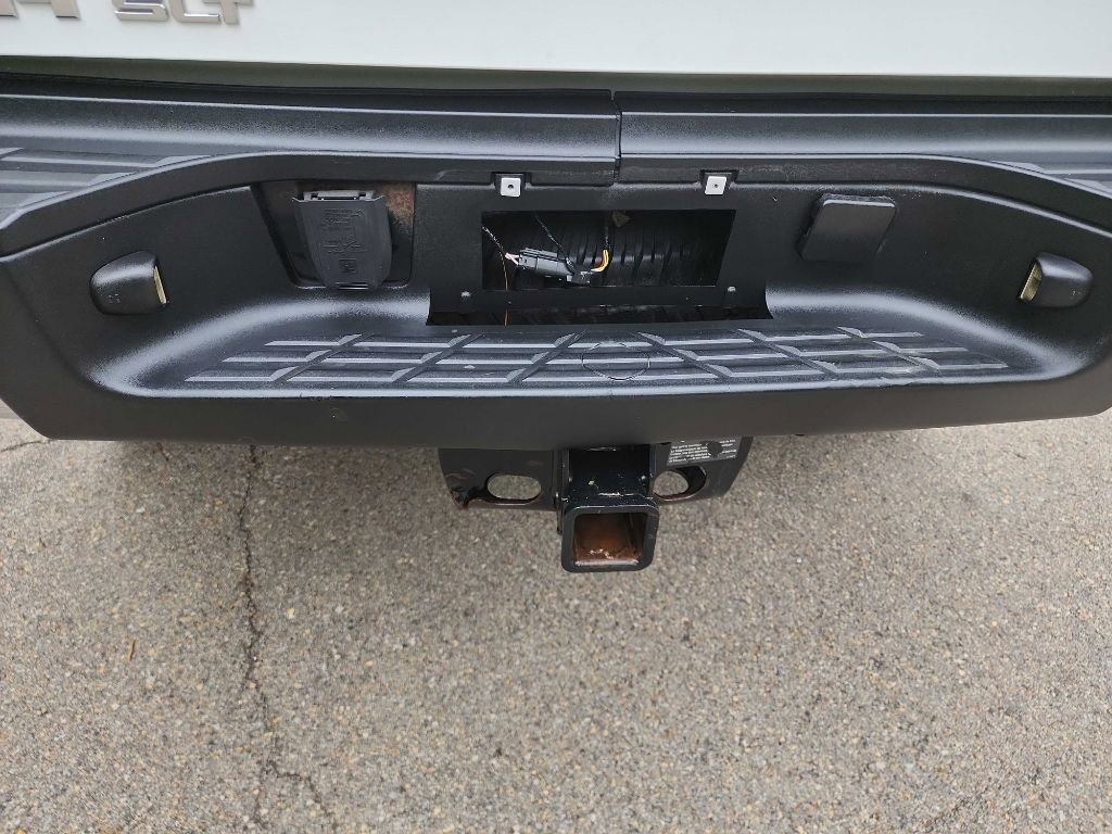 Used 2014 GMC Sierra 2500 SLT w/ Suspension Package, Off-Road AWD/4WD image 7