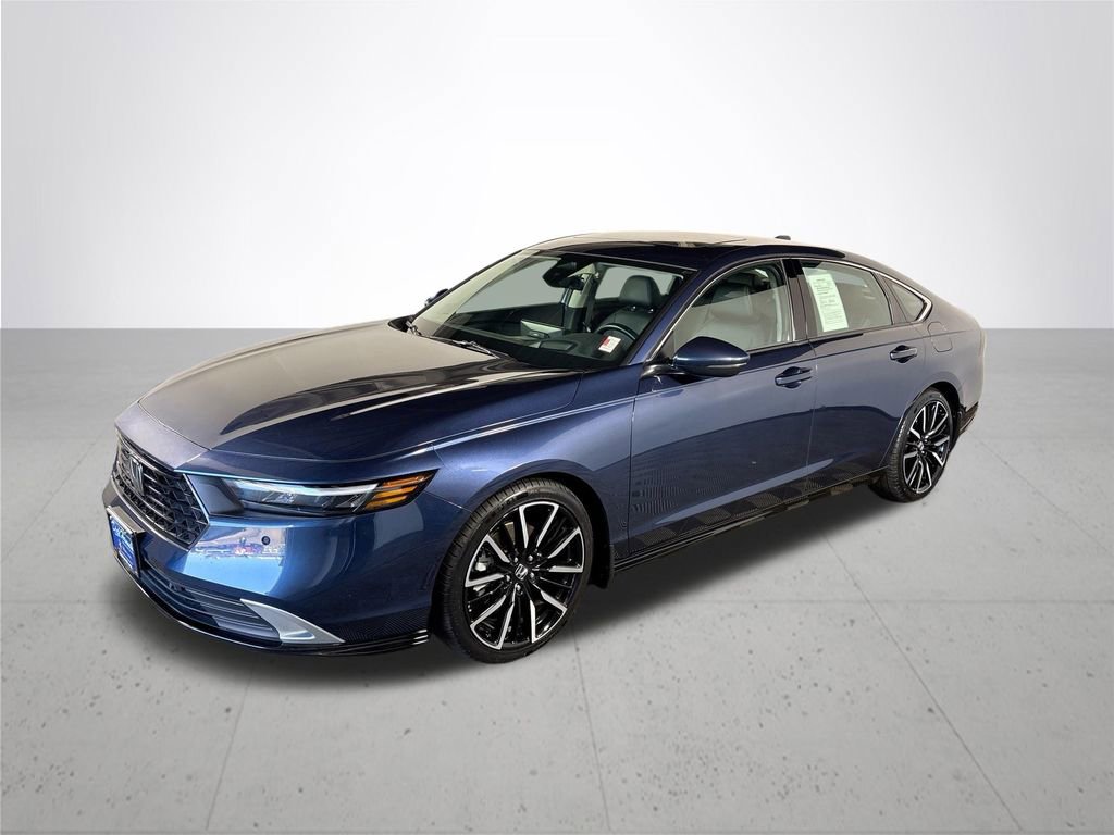 Certified 2023 Honda Accord Touring image 2